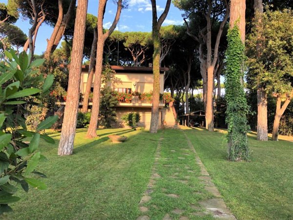 casa indipendente in vendita a Pisa in zona Tirrenia