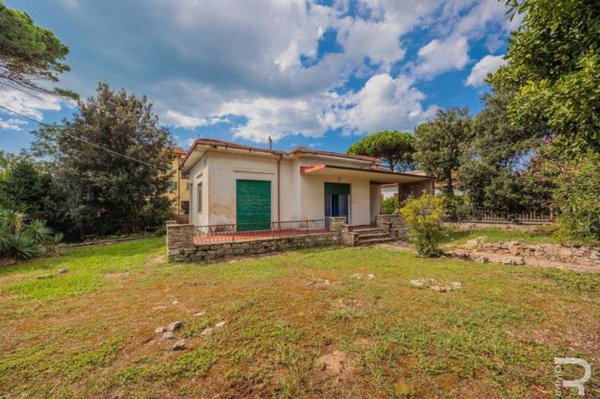 casa indipendente in vendita a Pisa in zona Tirrenia