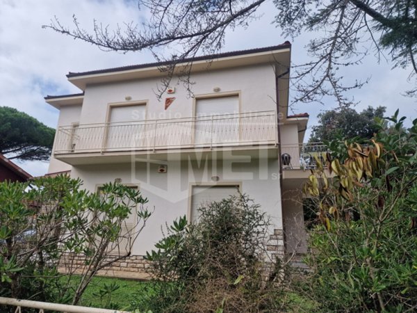 appartamento in vendita a Pisa in zona Tirrenia