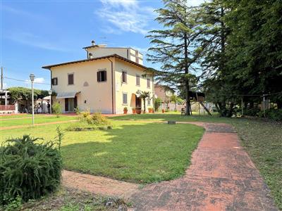 casa indipendente in vendita a Pisa