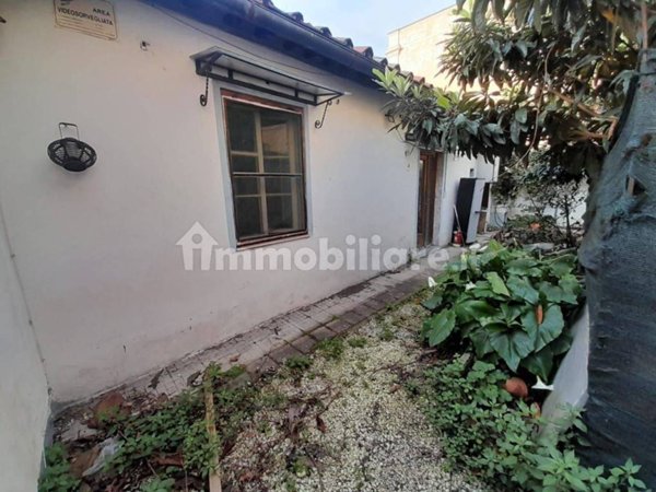 casa indipendente in vendita a Pisa in zona Lungarni
