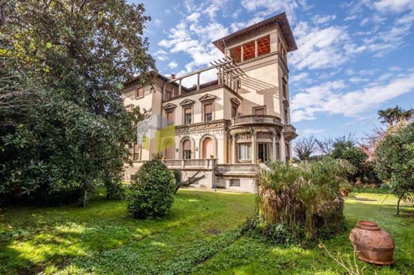 villa in vendita a Pisa in zona Centro Storico