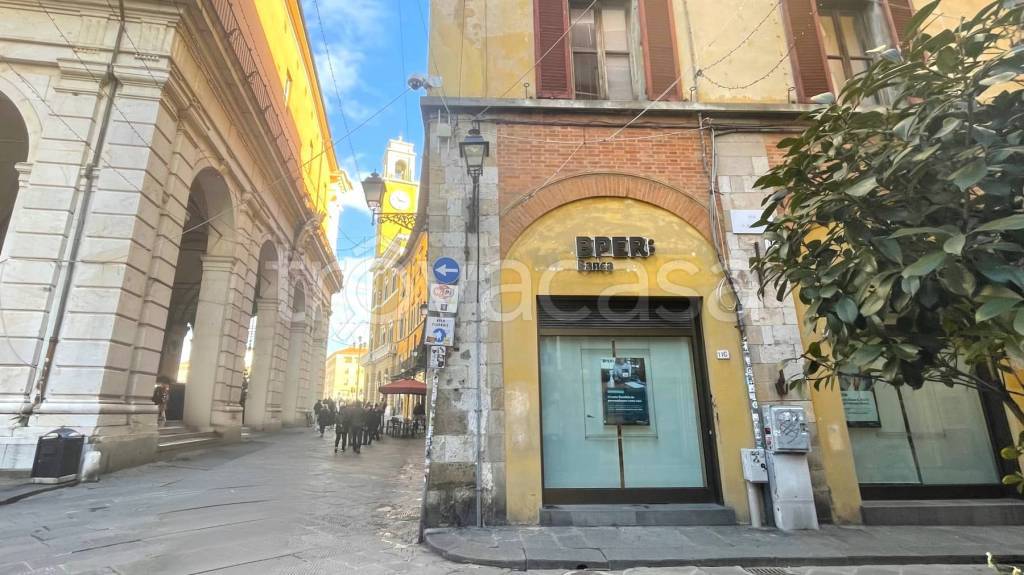 negozio in vendita a Pisa in zona Centro Storico