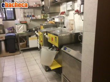 negozio in vendita a Pisa in zona Centro Storico