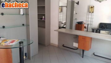 negozio in vendita a Pisa in zona Porta a Lucca