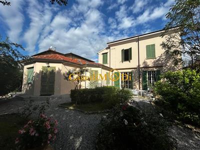 casa indipendente in vendita a Pisa in zona Porta a Lucca
