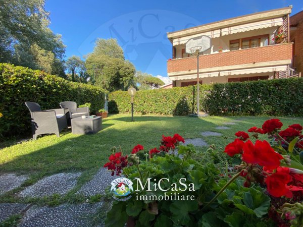 casa indipendente in vendita a Pisa in zona Tirrenia