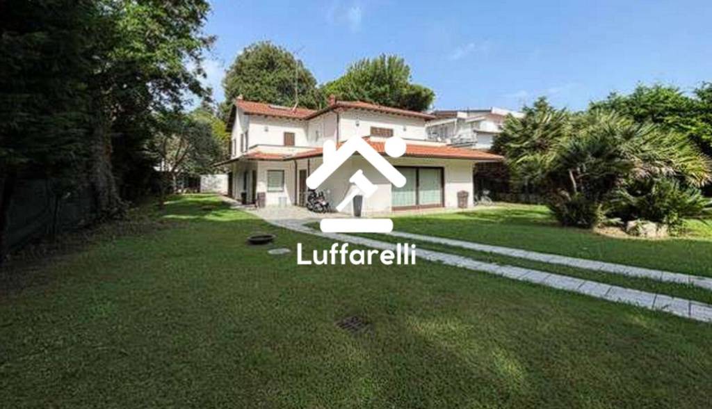 casa indipendente in vendita a Pisa in zona Tirrenia