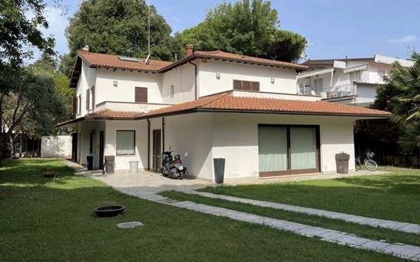 casa indipendente in vendita a Pisa in zona Tribunale