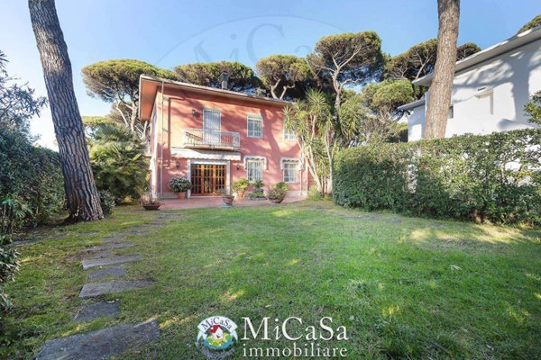 casa indipendente in vendita a Pisa in zona Tirrenia