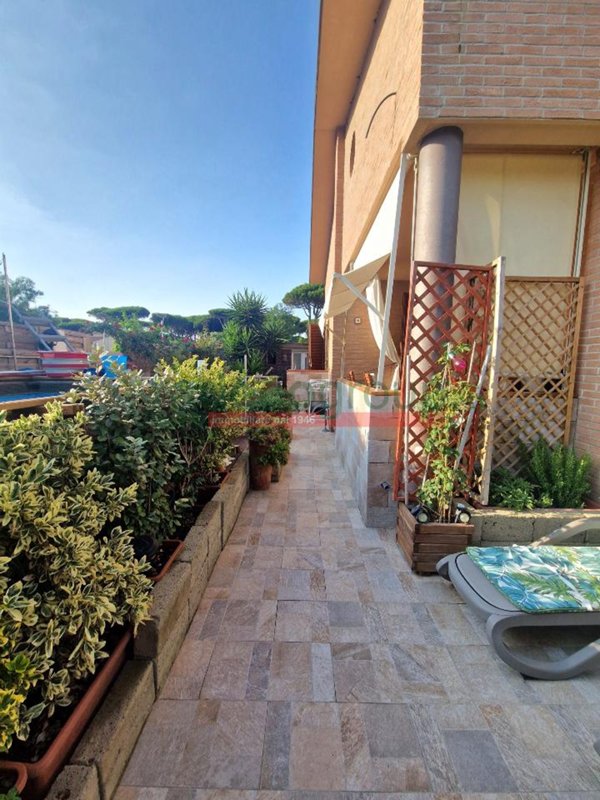 casa indipendente in vendita a Pisa in zona Tirrenia