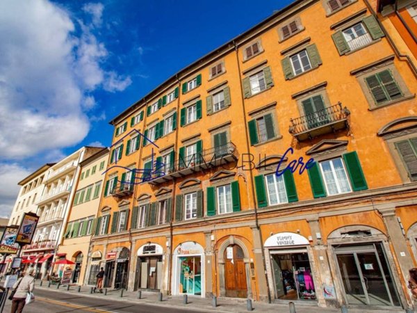 appartamento in vendita a Pisa in zona Lungarni