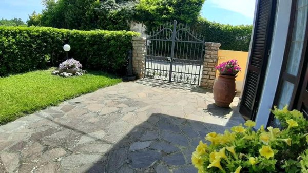 casa indipendente in vendita a Pisa in zona Barbaricina