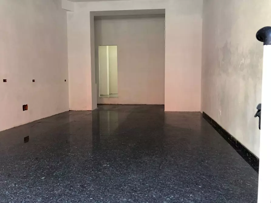 negozio in vendita a Pisa