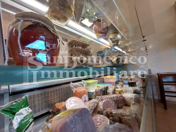 negozio in vendita a Pisa in zona Pratale / Don Bosco