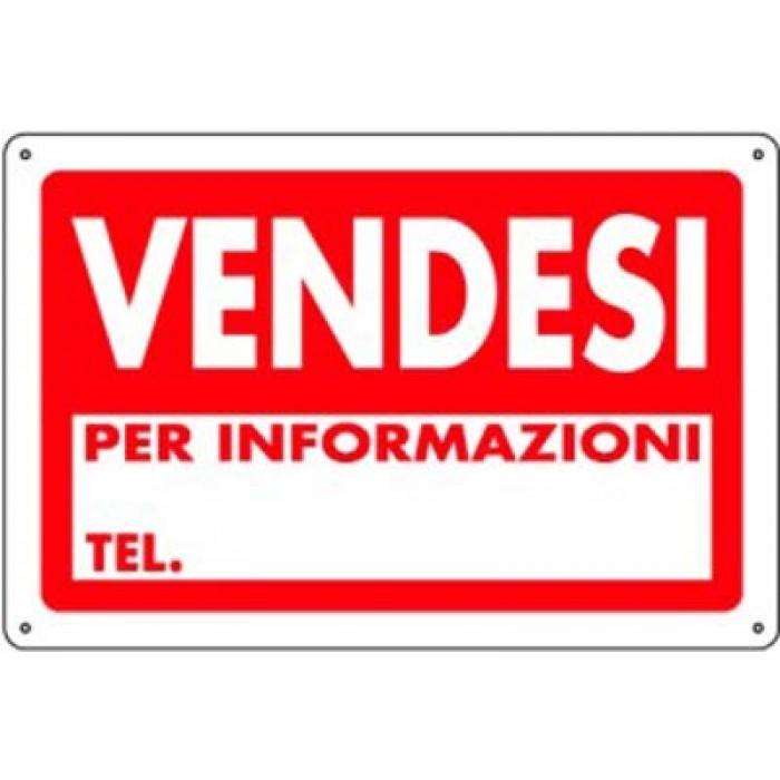 locale commerciale in vendita a Pisa in zona Centro Storico