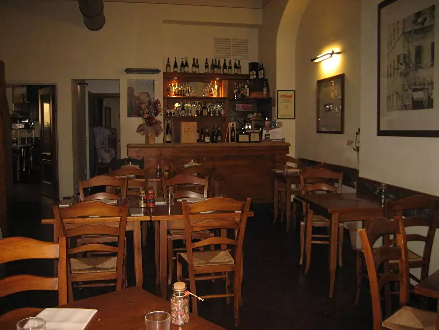 locale commerciale in vendita a Pisa in zona Quartiere Santa Maria