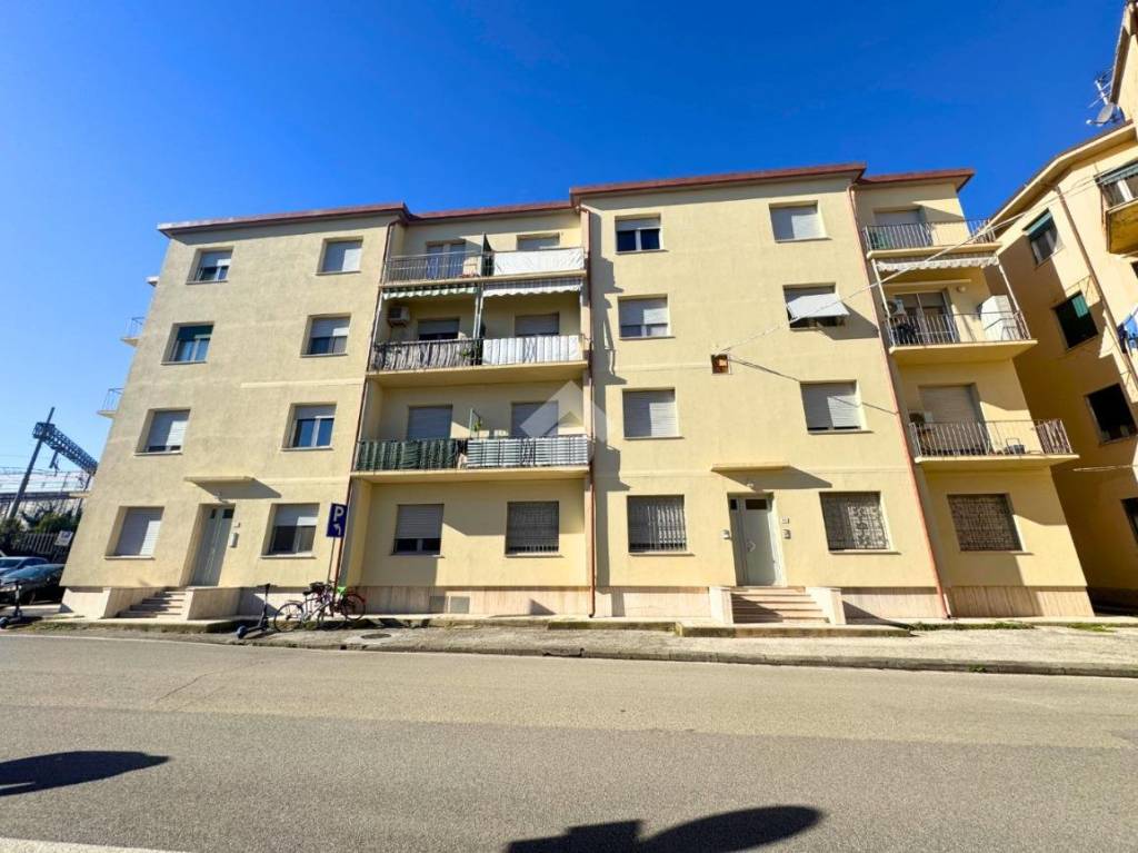 appartamento in vendita a Pisa in zona Stazione