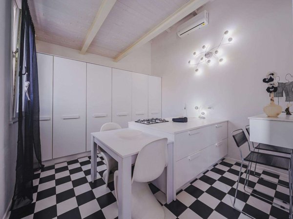 intera palazzina in vendita a Pisa in zona Marina di Pisa