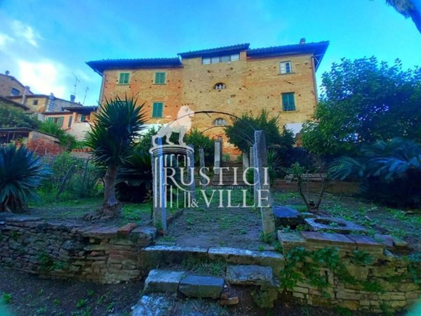 casa indipendente in vendita a Pisa in zona Centro Storico