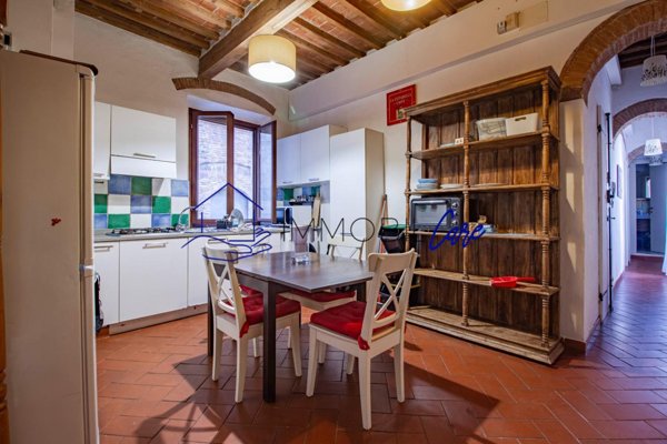 appartamento in vendita a Pisa in zona Lungarni