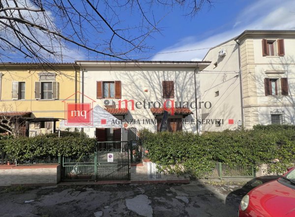 casa indipendente in vendita a Pisa in zona Riglione