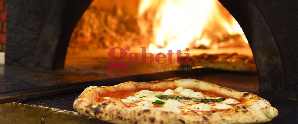 negozio in vendita a Pisa in zona Quartiere Sant'Antonio