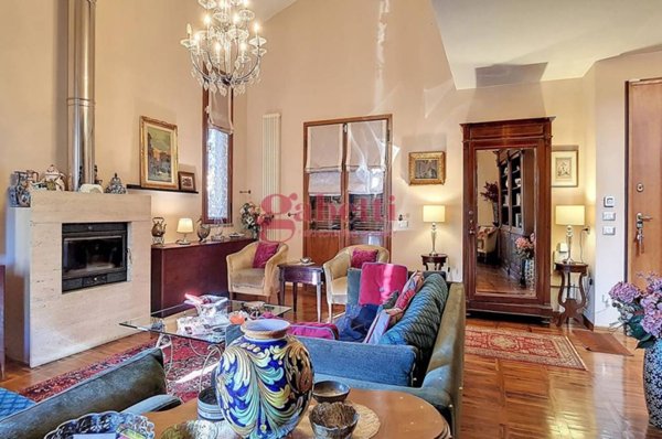 casa indipendente in vendita a Pisa in zona Barbaricina