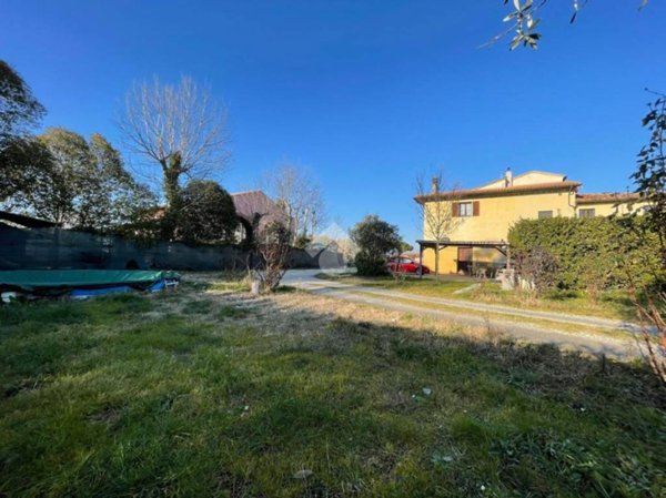 casa indipendente in vendita a Pisa in zona Barbaricina