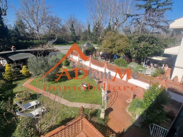 casa indipendente in vendita a Pisa in zona Lungarni