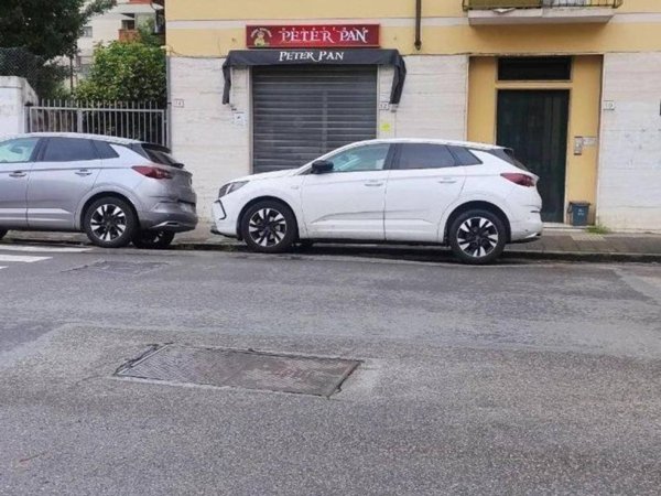 negozio in vendita a Pisa in zona Centro Storico