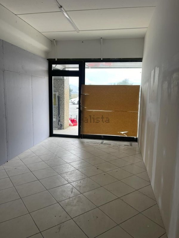 locale di sgombero in vendita a Pisa