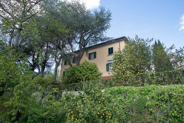 negozio in vendita a Pisa in zona Centro Storico