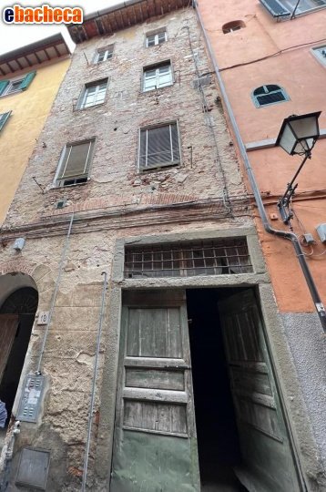 appartamento in vendita a Pisa in zona Lungarni