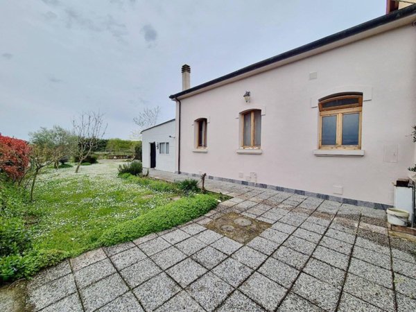 casa indipendente in vendita a Pisa in zona Coltano