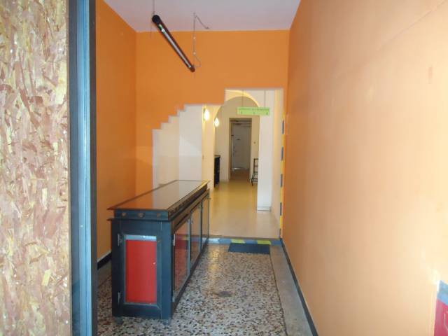 negozio in vendita a Pisa in zona Quartiere San Martino