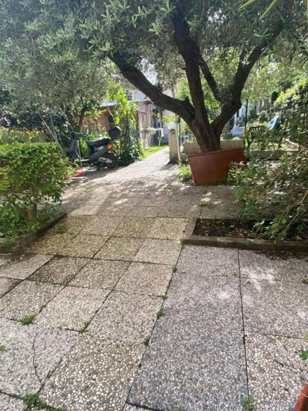 casa indipendente in vendita a Pisa in zona Barbaricina
