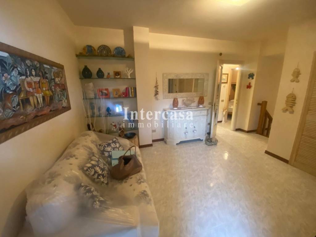casa semindipendente in vendita a Pisa in zona Tirrenia