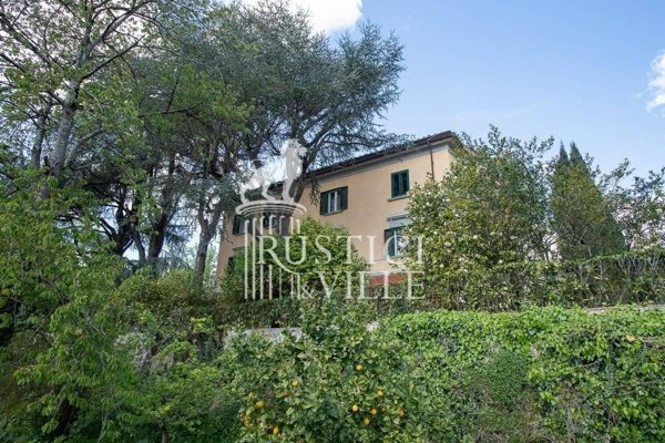 casa indipendente in vendita a Pisa in zona Centro Storico