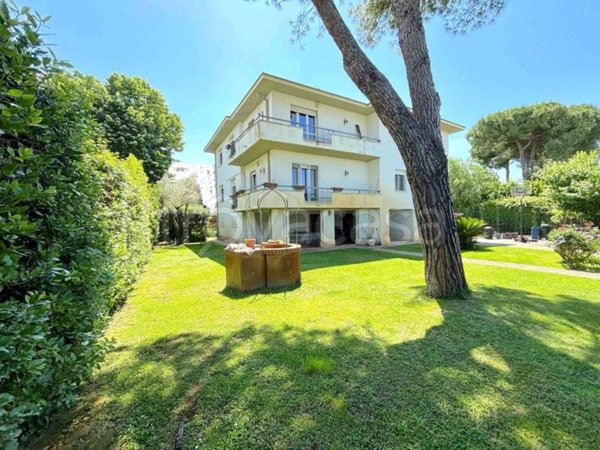 casa indipendente in vendita a Pisa in zona Centro Storico