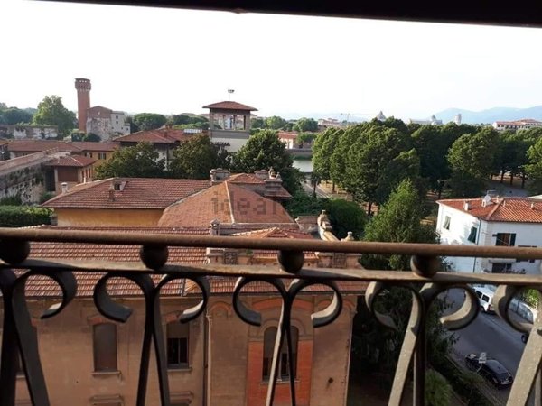 appartamento in vendita a Pisa in zona Quartiere Sant'Antonio
