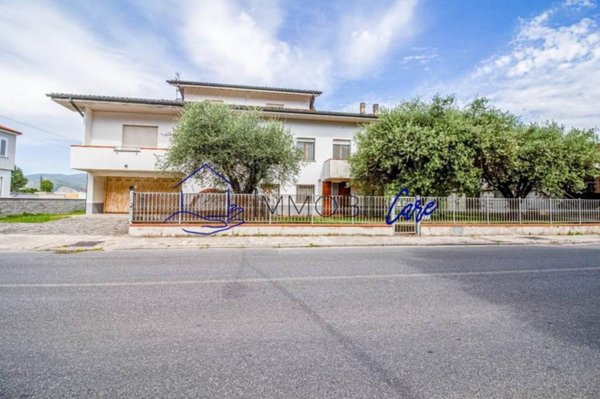 casa indipendente in vendita a Pisa in zona Porta a Lucca