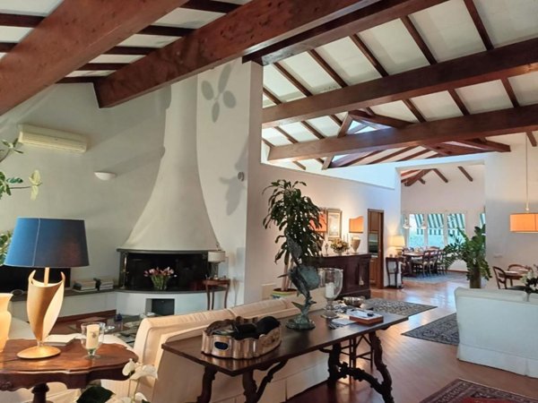 casa indipendente in vendita a Pisa in zona Centro Storico