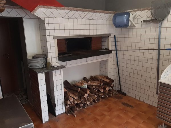 negozio in vendita a Pisa in zona Porta a Lucca