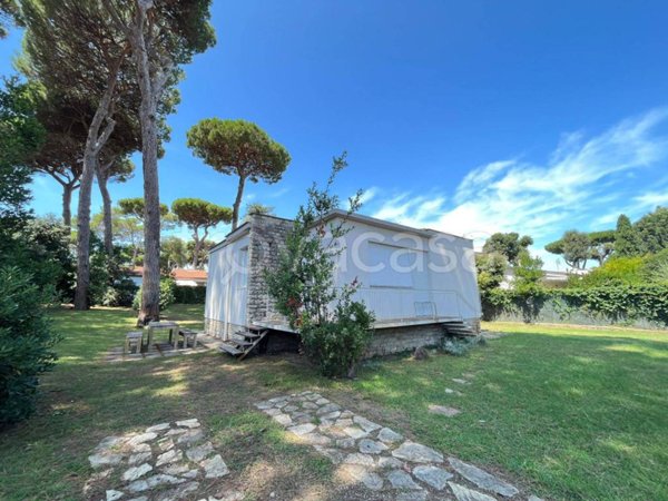 casa indipendente in vendita a Pisa in zona Tirrenia