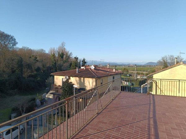 casa indipendente in vendita a Pisa in zona Porta Nuova