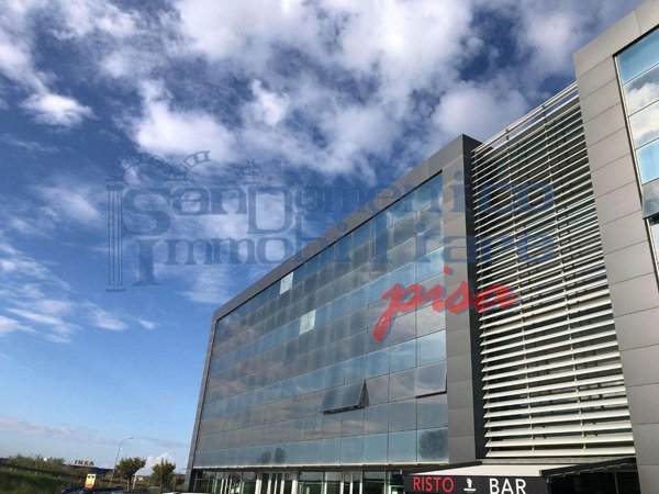 ufficio in vendita a Pisa in zona Stazione