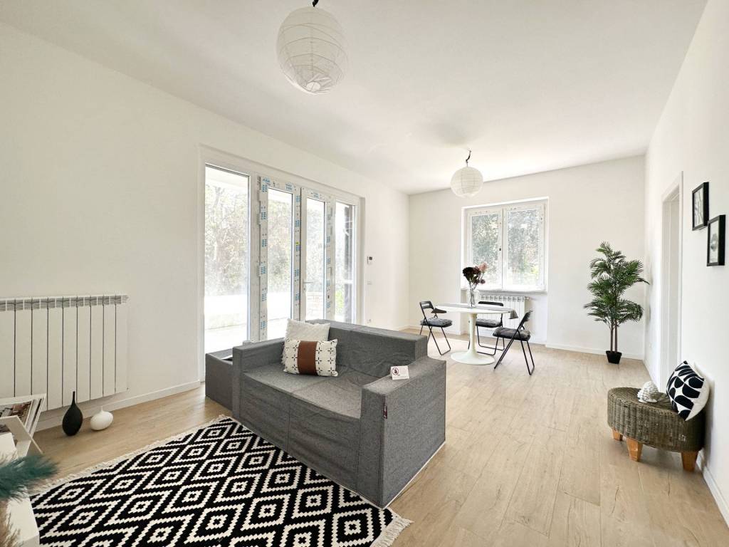 casa indipendente in vendita a Pisa in zona Tirrenia