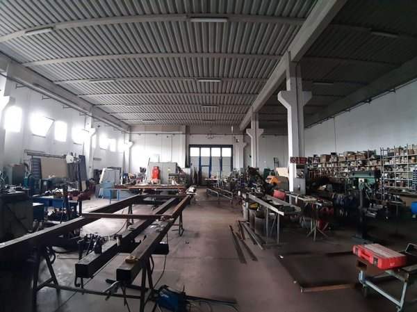 locale di sgombero in vendita a Pisa in zona Ospedaletto
