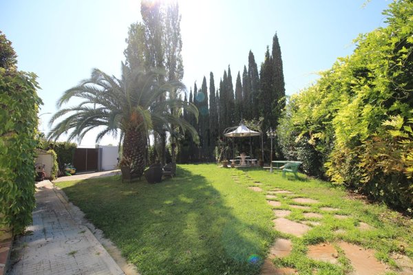 casa indipendente in vendita a Pisa in zona Porta a Lucca